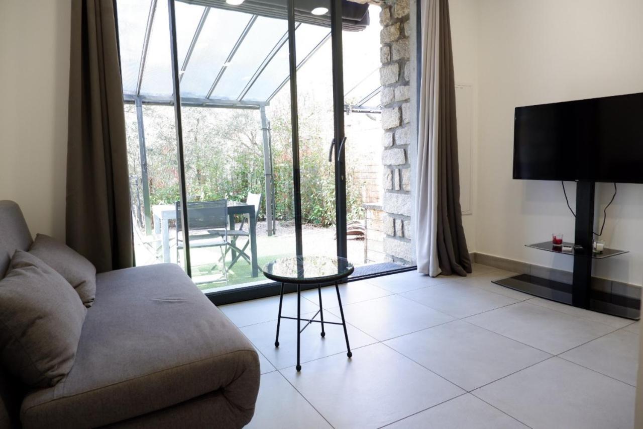 Apartment N7 Maison T2 Climatise Avec Jacuzzi Prive